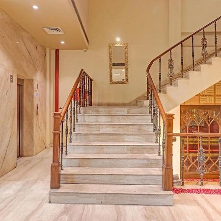 Oyo Townhouse 934 L'Elegant Hotel & Banquetby Ace Manor Ghaziabad Extérieur photo