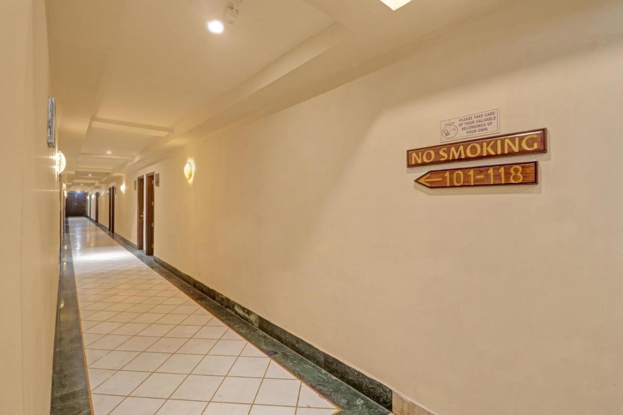 Oyo Townhouse 934 L'Elegant Hotel & Banquetby Ace Manor Ghaziabad Extérieur photo