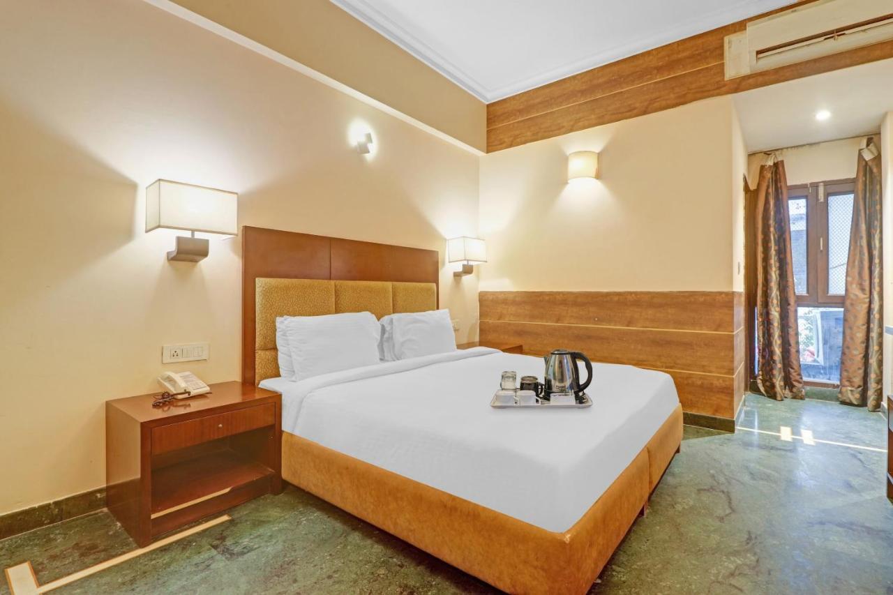 Oyo Townhouse 934 L'Elegant Hotel & Banquetby Ace Manor Ghaziabad Extérieur photo